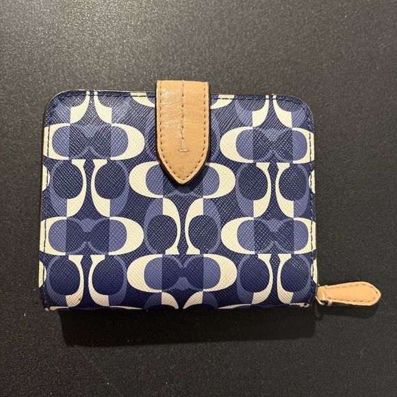 Coach Navy and Cream Patterned Wallet - Picture 3 of 8